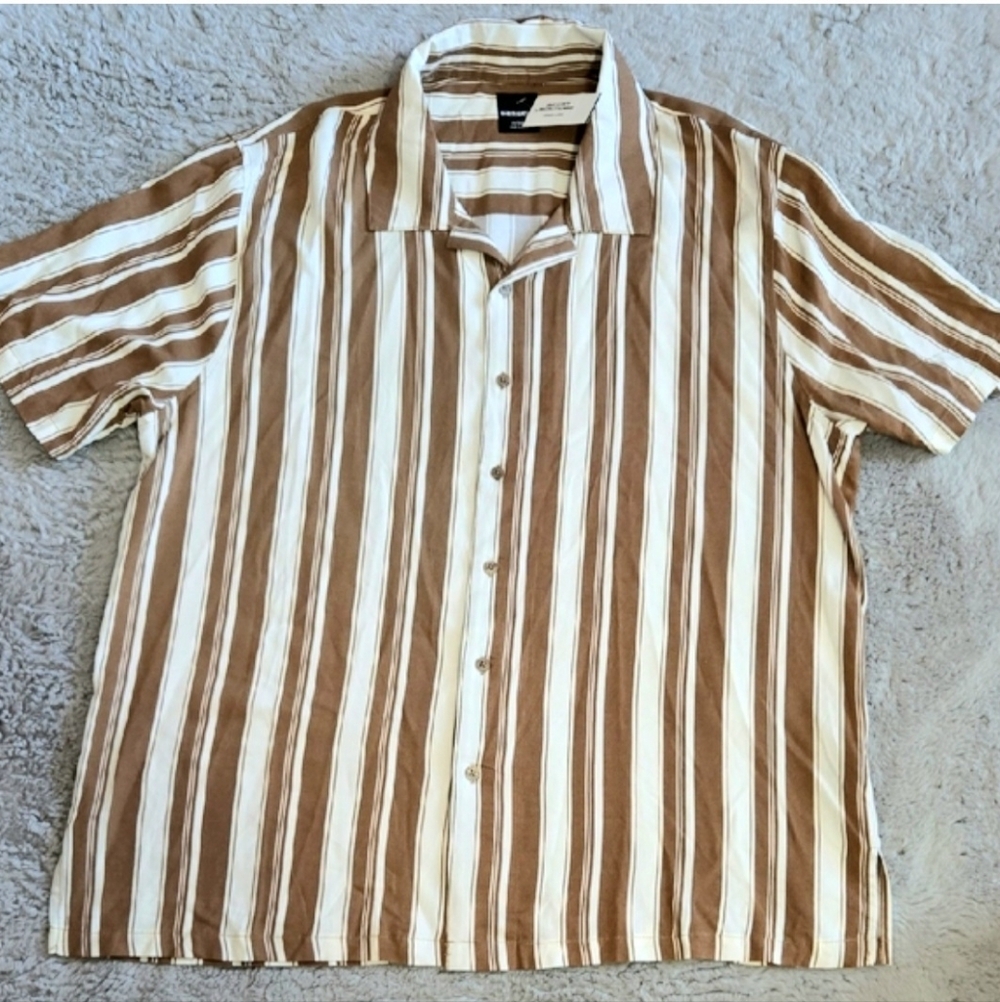 RSQ Tilly's Casual Striped Tan and White button down polo Shirt